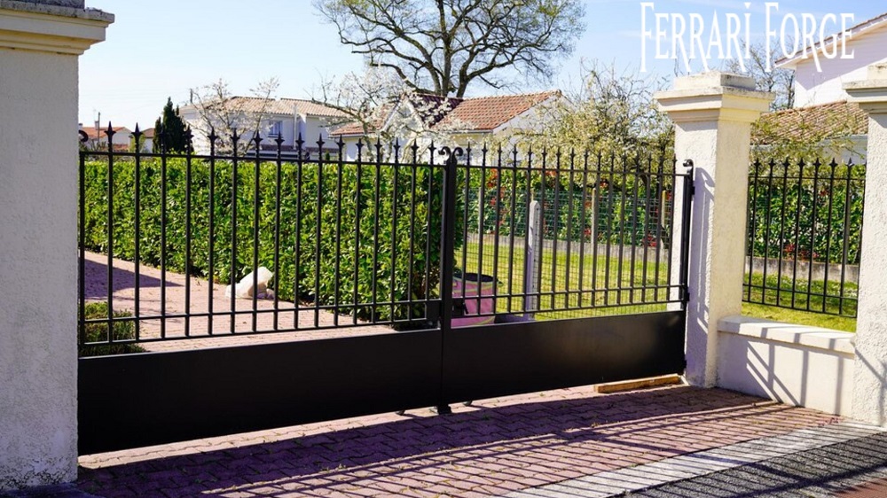 Metal Privacy Gate in Hollywood