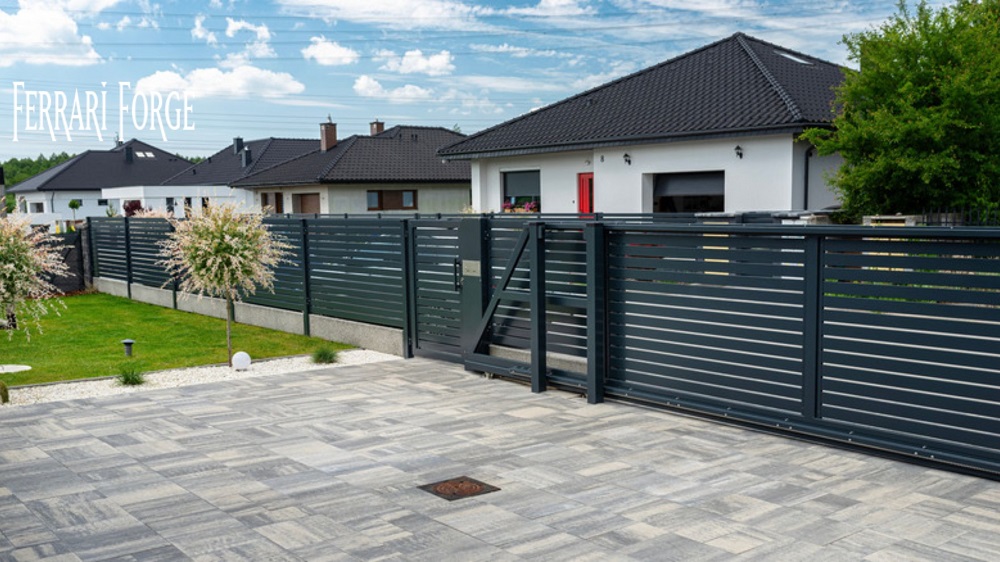 Horizontal Metal Fence in Hollywood